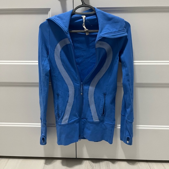 Lululemon jacket - Picture 3 of 5